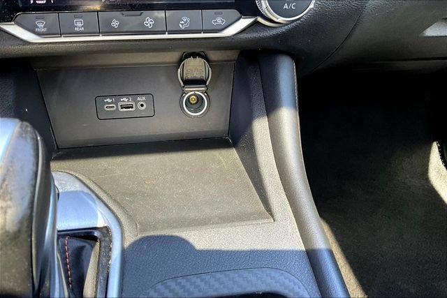 Used 2023 Nissan Sentra SR w/ SR Premium Package FWD image 15