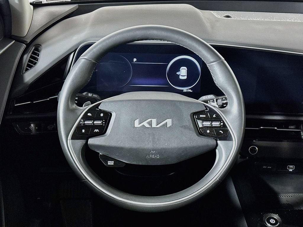 Certified 2023 Kia Niro Wind FWD image 14