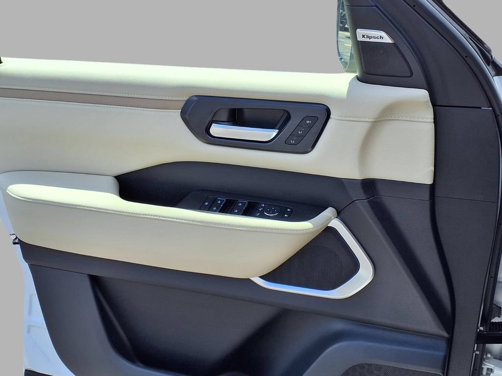 New 2026 Nissan Armada Platinum AWD/4WD image 17