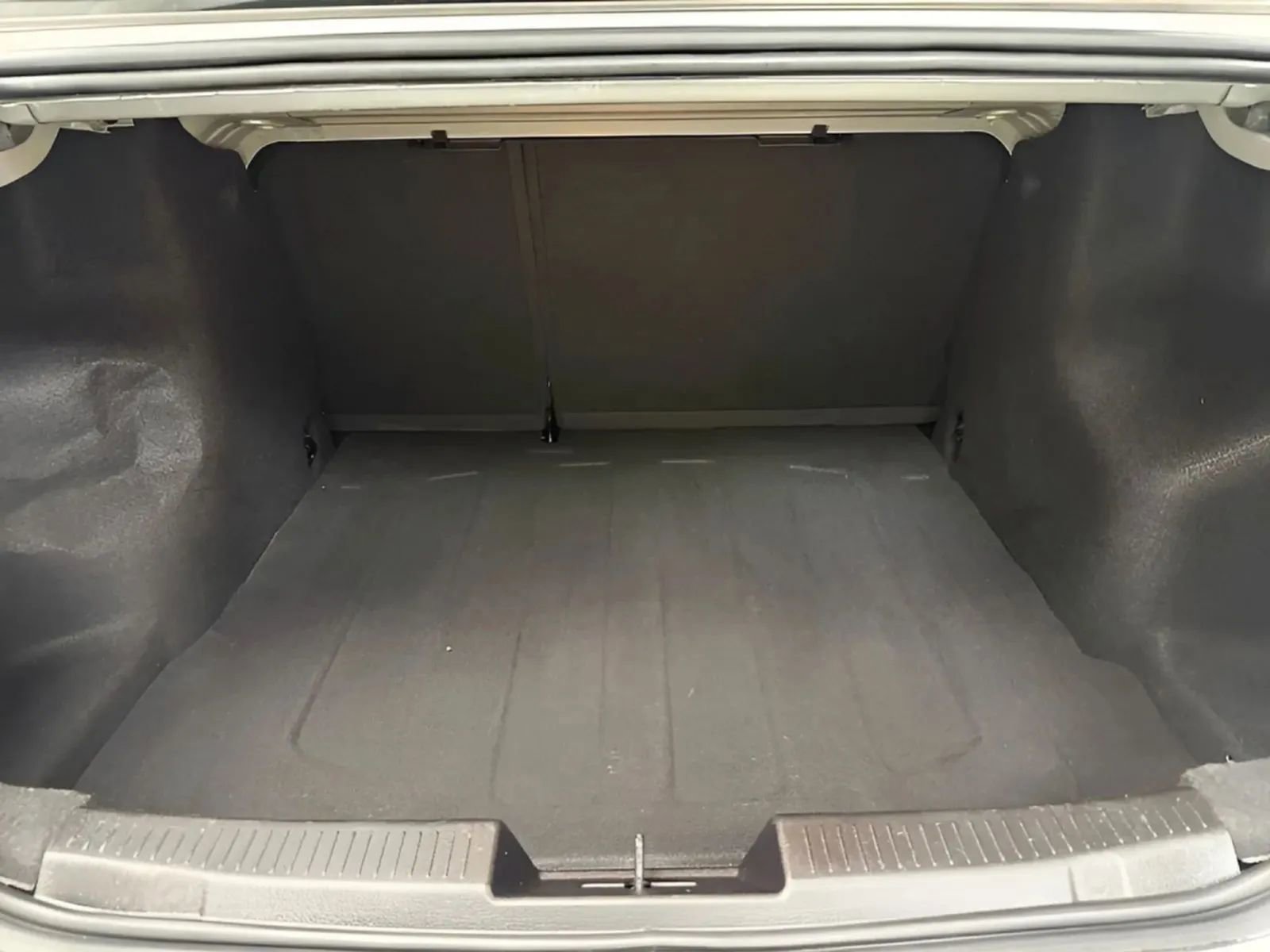 Used 2016 Chevrolet Sonic LT FWD image 12