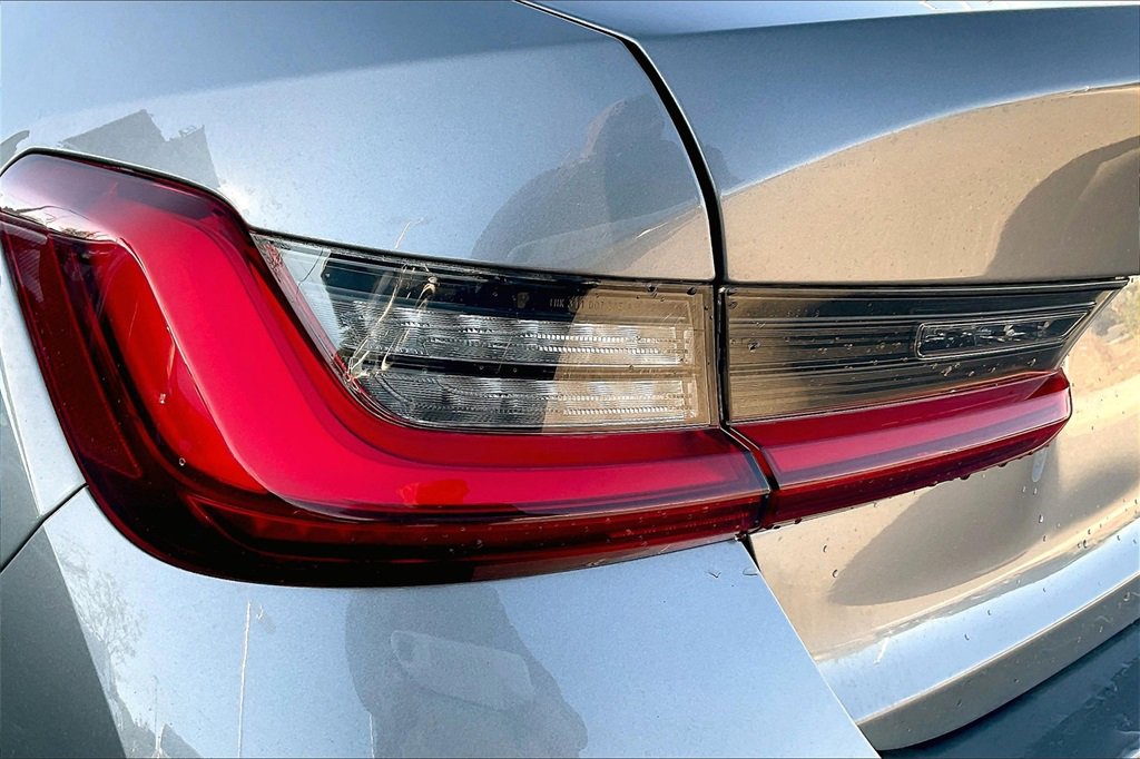 Used 2024 BMW 330i Sedan w/ Convenience Package image 30