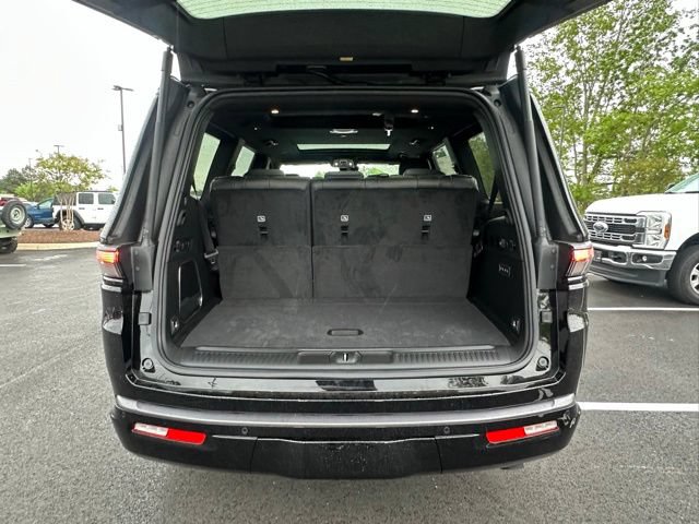 New 2026 Jeep Grand Wagoneer 4WD image 13