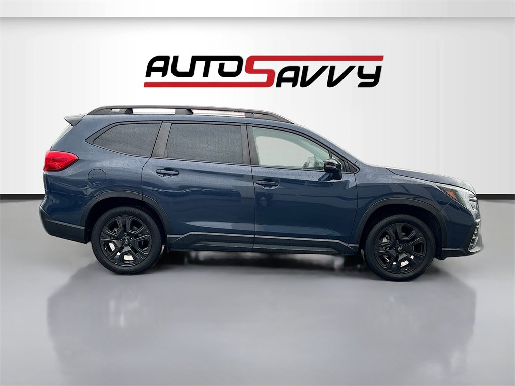 Used 2023 Subaru Ascent Onyx Edition image 8