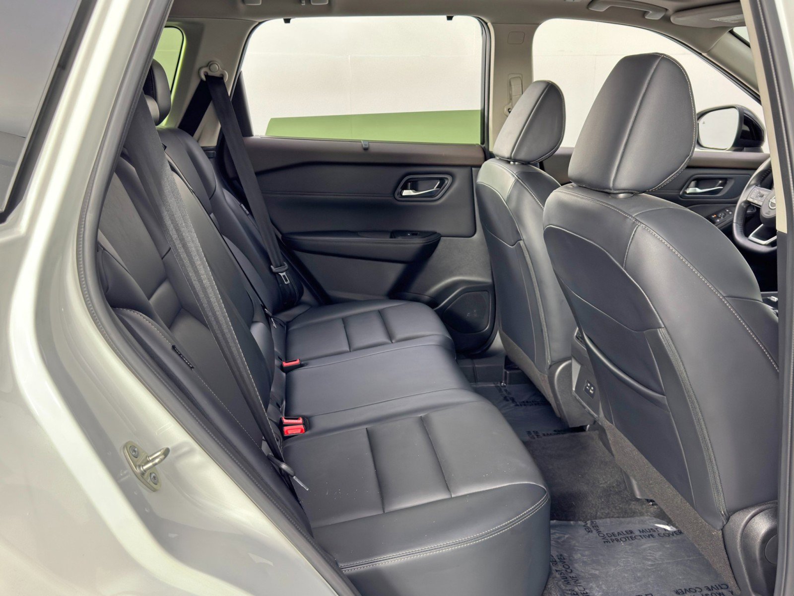 Used 2023 Nissan Rogue SV w/ SV Premium B Package FWD image 35