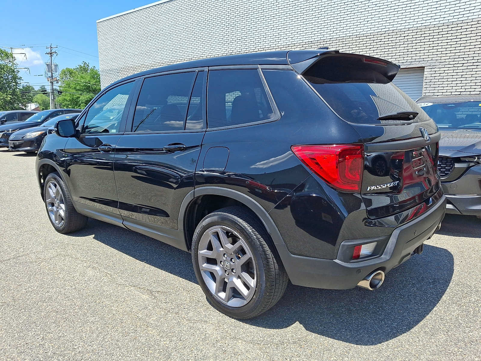 Used 2023 Honda Passport EX-L image 5