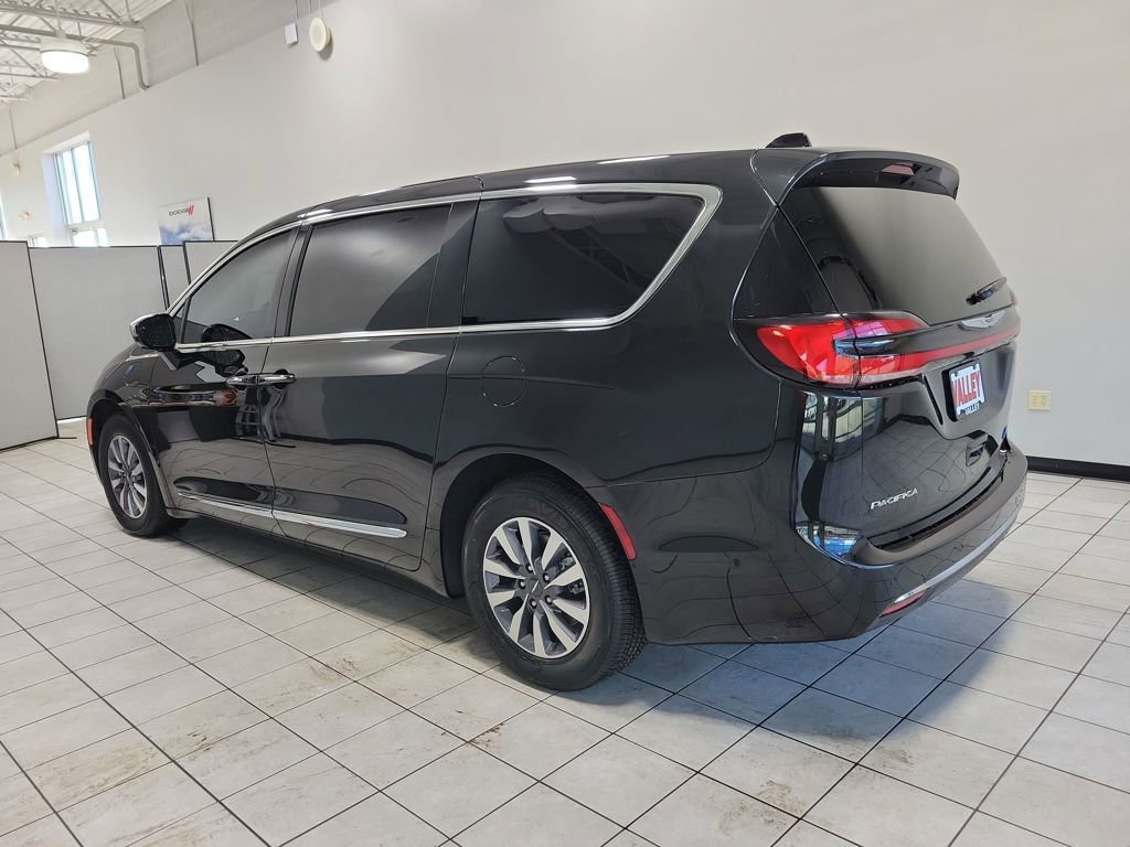 Used 2023 Chrysler Pacifica Limited image 54