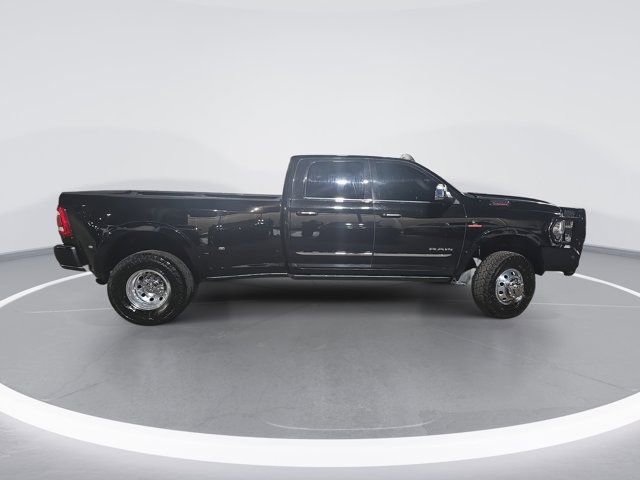 Used 2021 RAM 3500 Limited image 2