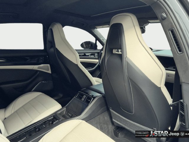 Used 2025 Porsche Panamera Turbo AWD/4WD image 30