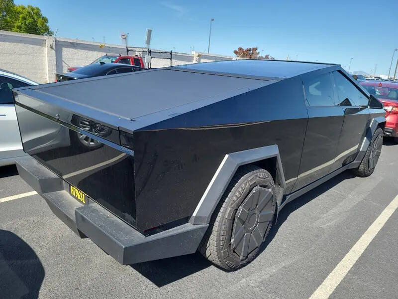 Used 2024 Tesla Cybertruck Cyberbeast AWD/4WD image 3