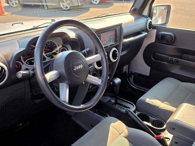 Used 2008 Jeep Wrangler Unlimited Sahara AWD/4WD image 17