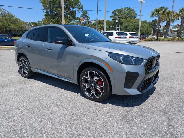 New 2026 BMW X2 xDrive28i w/ Technology Package AWD/4WD image 3