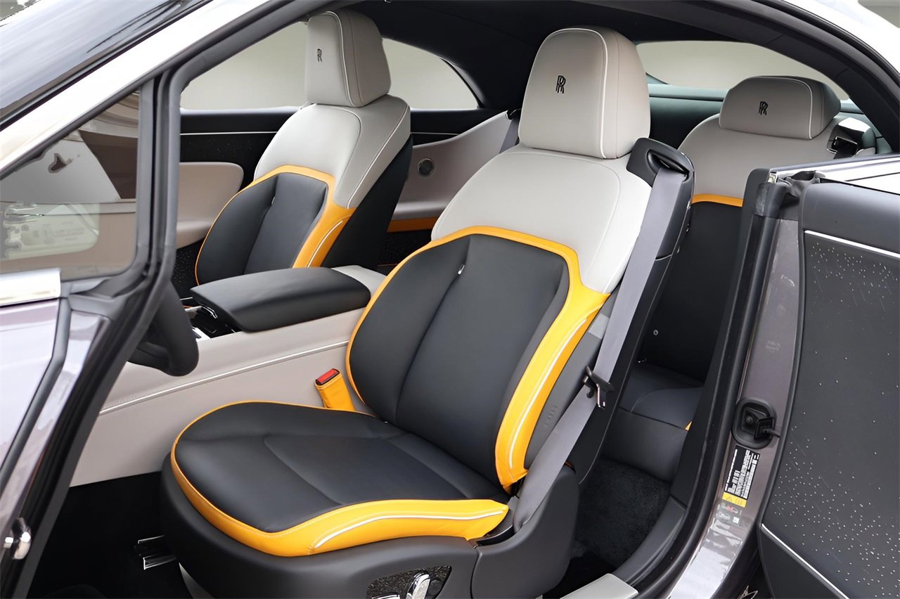 New 2026 Rolls-Royce Spectre image 12