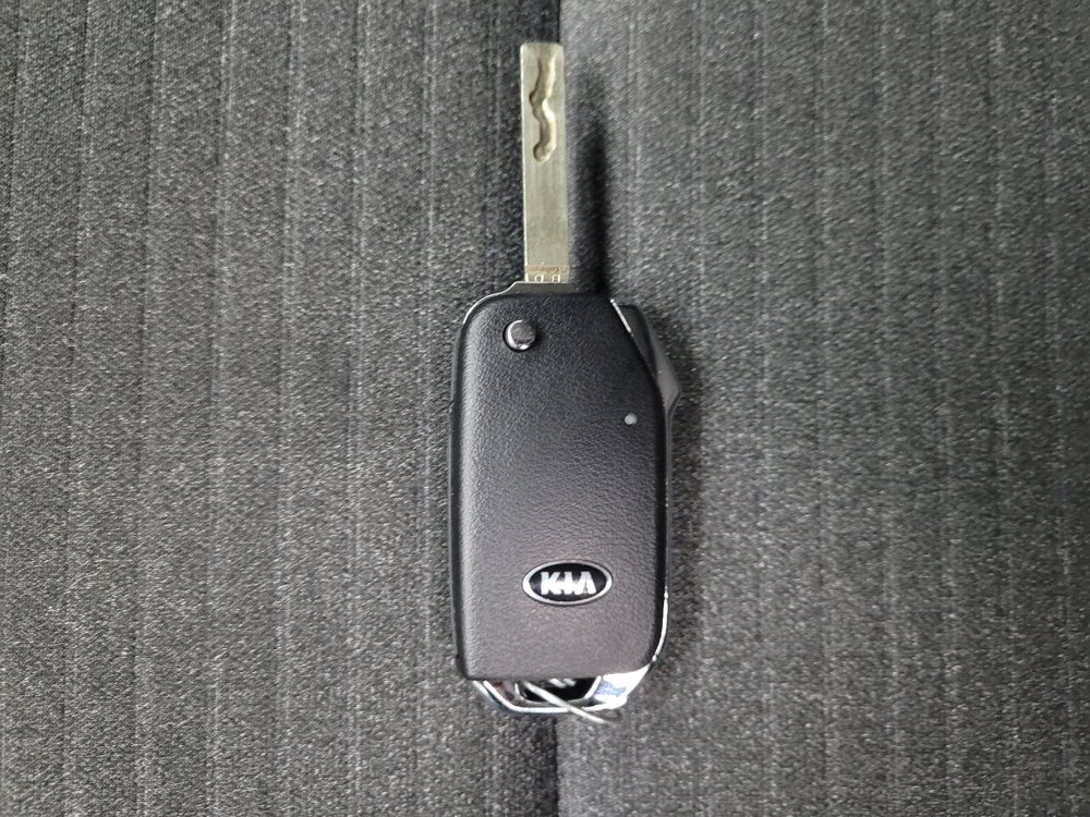 Used 2020 Kia Soul S FWD image 32