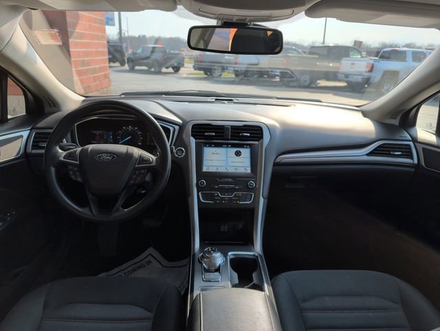 Used 2019 Ford Fusion SE image 23
