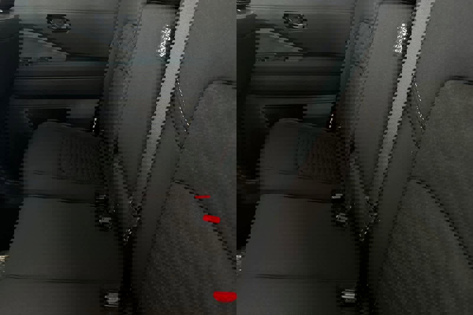 New 2025 Nissan Pathfinder SV image 5