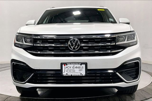 Used 2021 Volkswagen Atlas Cross Sport SE w/ Panoramic Sunroof Package FWD image 3
