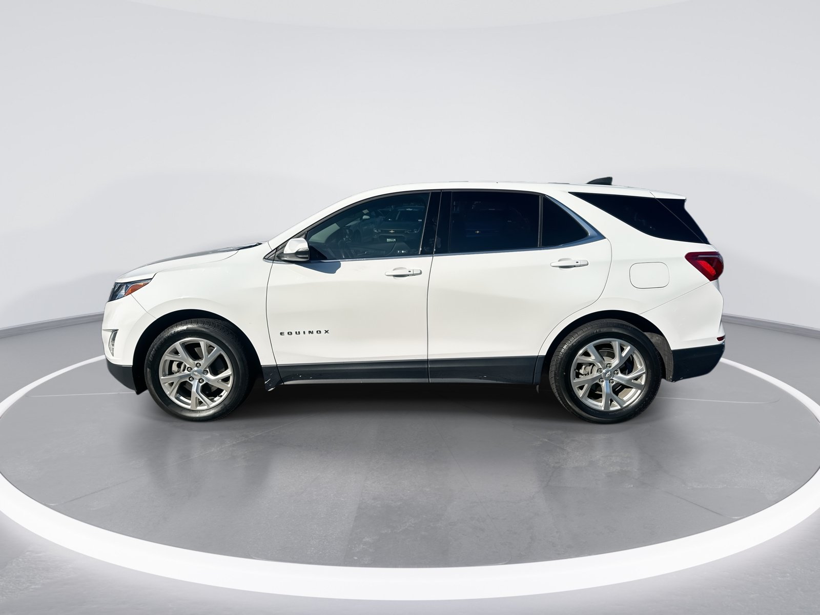 Used 2018 Chevrolet Equinox LT FWD image 6