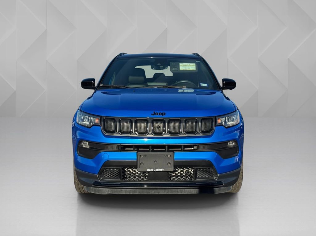 Used 2022 Jeep Compass Altitude w/ Sun and Sound Group image 2