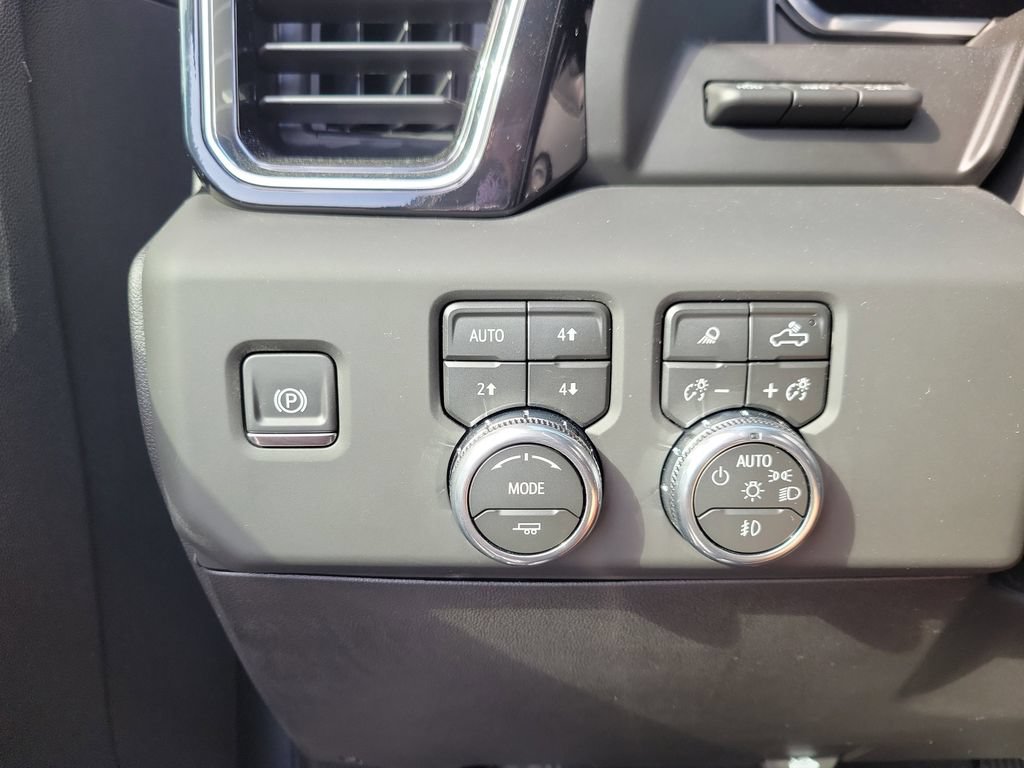 New 2026 GMC Sierra 1500 Denali w/ Technology Package AWD/4WD image 23