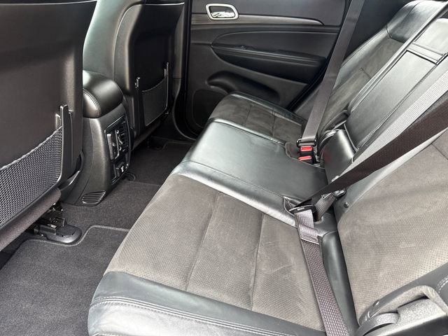 Used 2021 Jeep Grand Cherokee Laredo X image 16