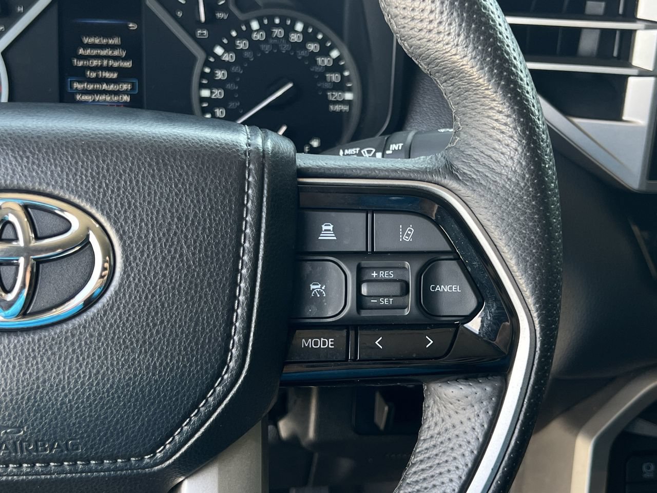 Used 2023 Toyota Tundra Limited AWD/4WD image 11