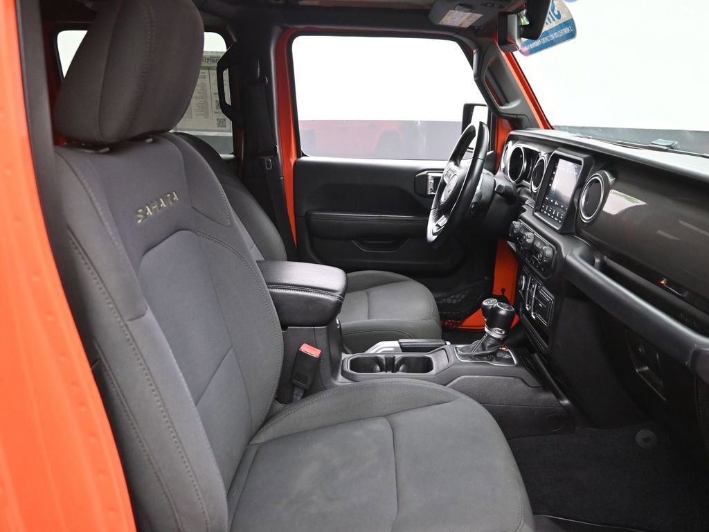 Used 2018 Jeep Wrangler Unlimited Sahara w/ Dual Top Group image 7