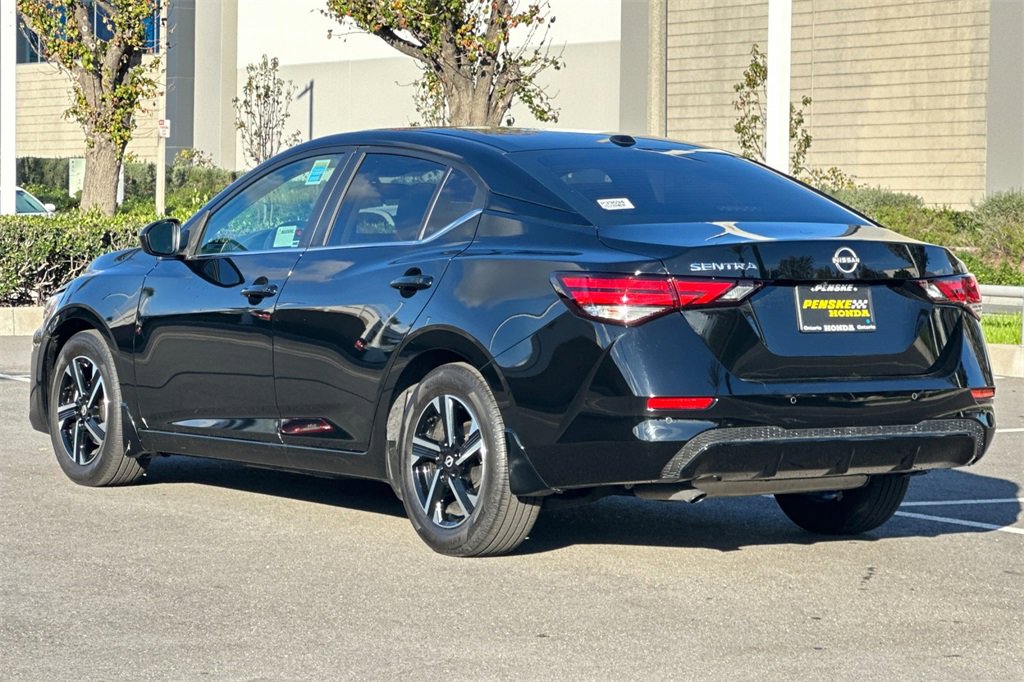 Used 2025 Nissan Sentra SV w/ All-Weather Package image 6