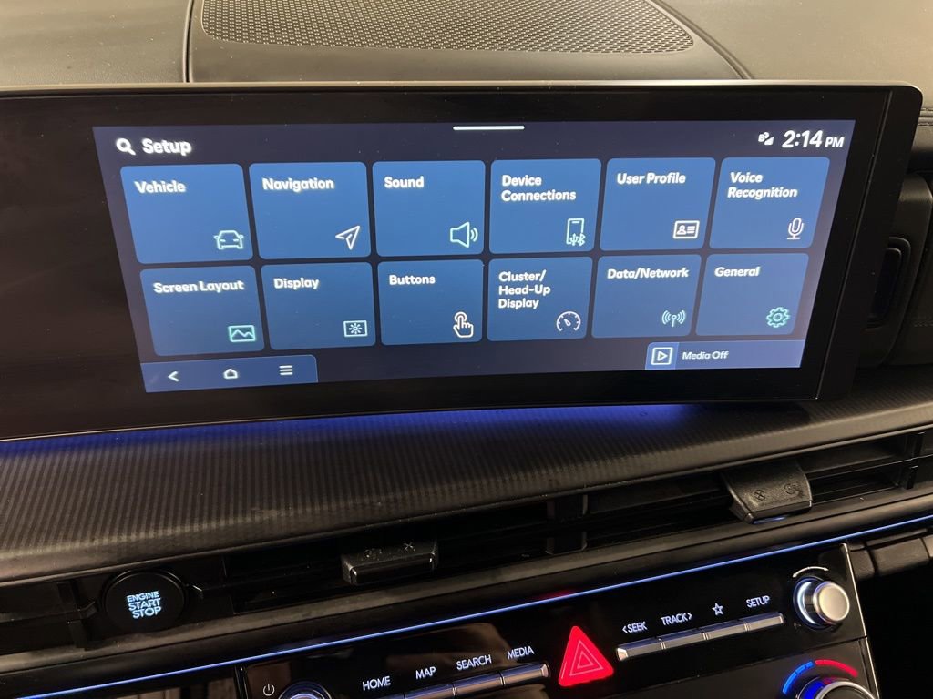 Used 2025 Hyundai Santa Fe Calligraphy image 10