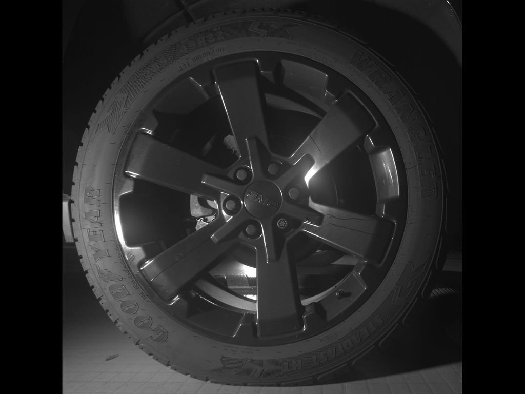 Certified 2020 GMC Yukon SLT w/ Graphite Performance Edition AWD/4WD image 10
