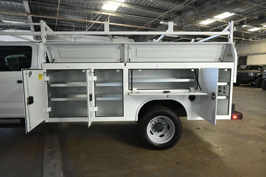 New 2026 Ford F450 XL w/ XL Chrome Package RWD image 27