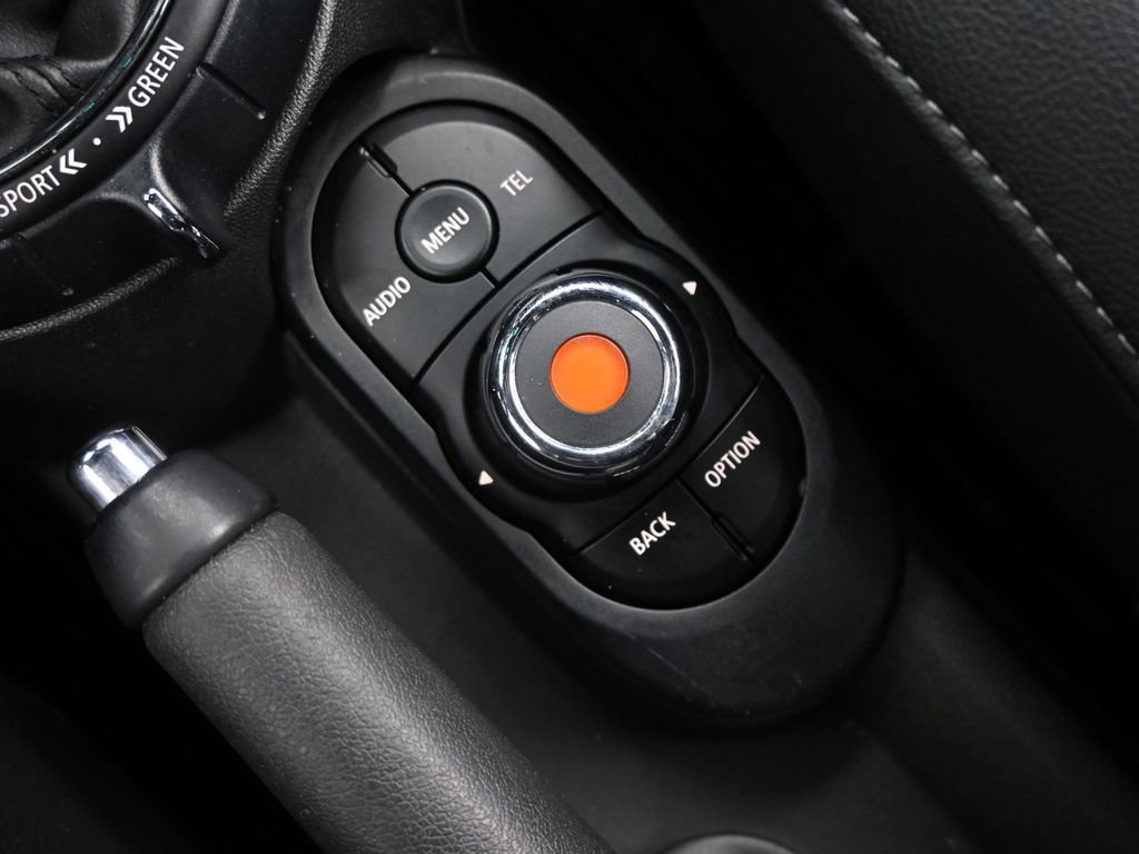 Used 2017 MINI Cooper Convertible image 18