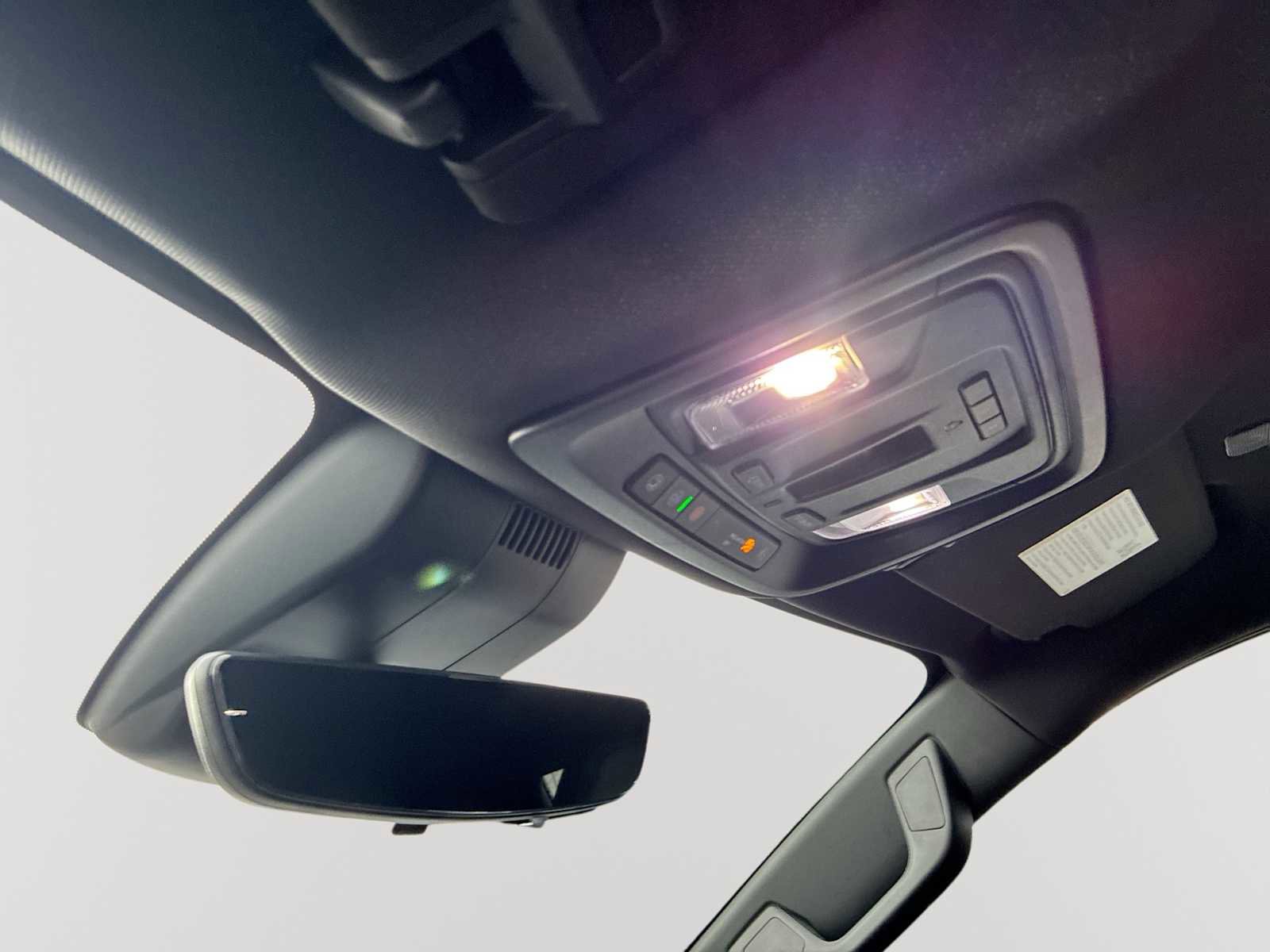 Certified 2022 Chevrolet Silverado 1500 High Country w/ Technology Package image 35