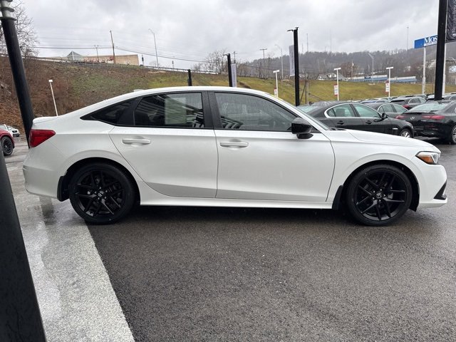 Used 2023 Honda Civic Sport image 6