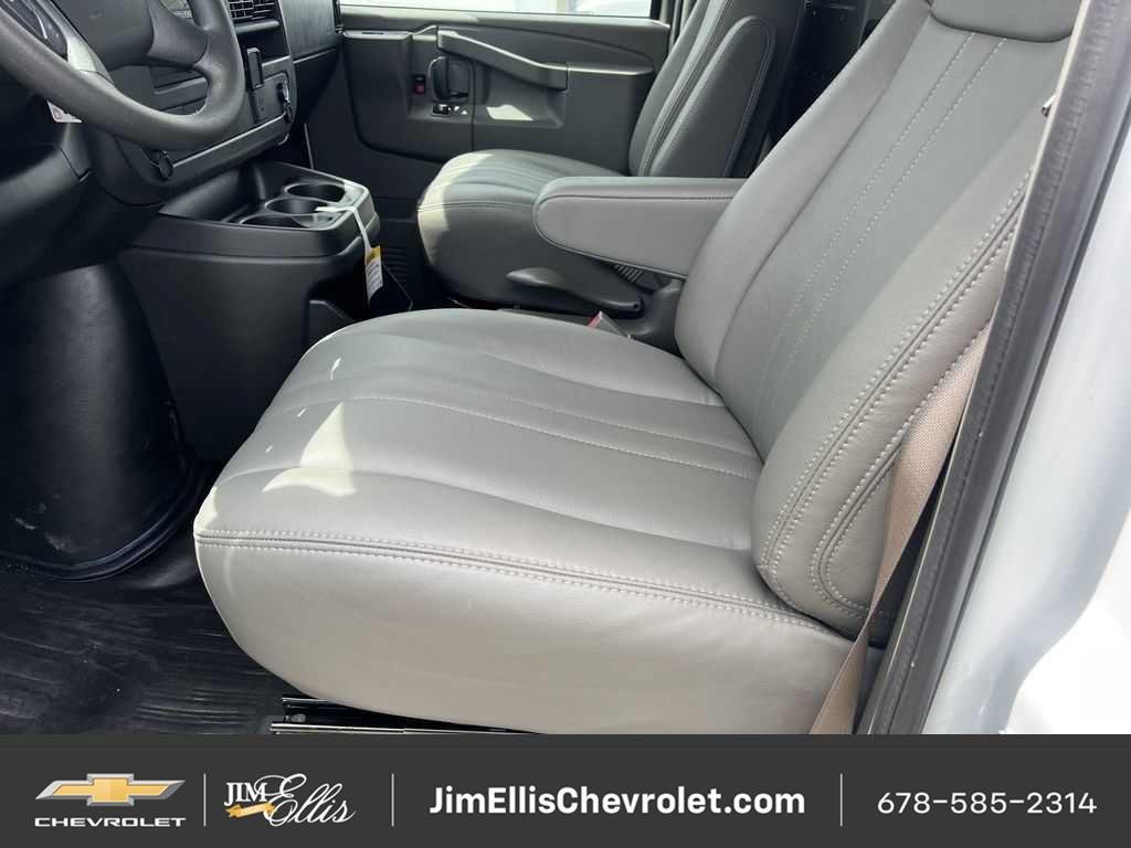 New 2025 Chevrolet Express 2500 w/ Driver Convenience Package RWD image 7