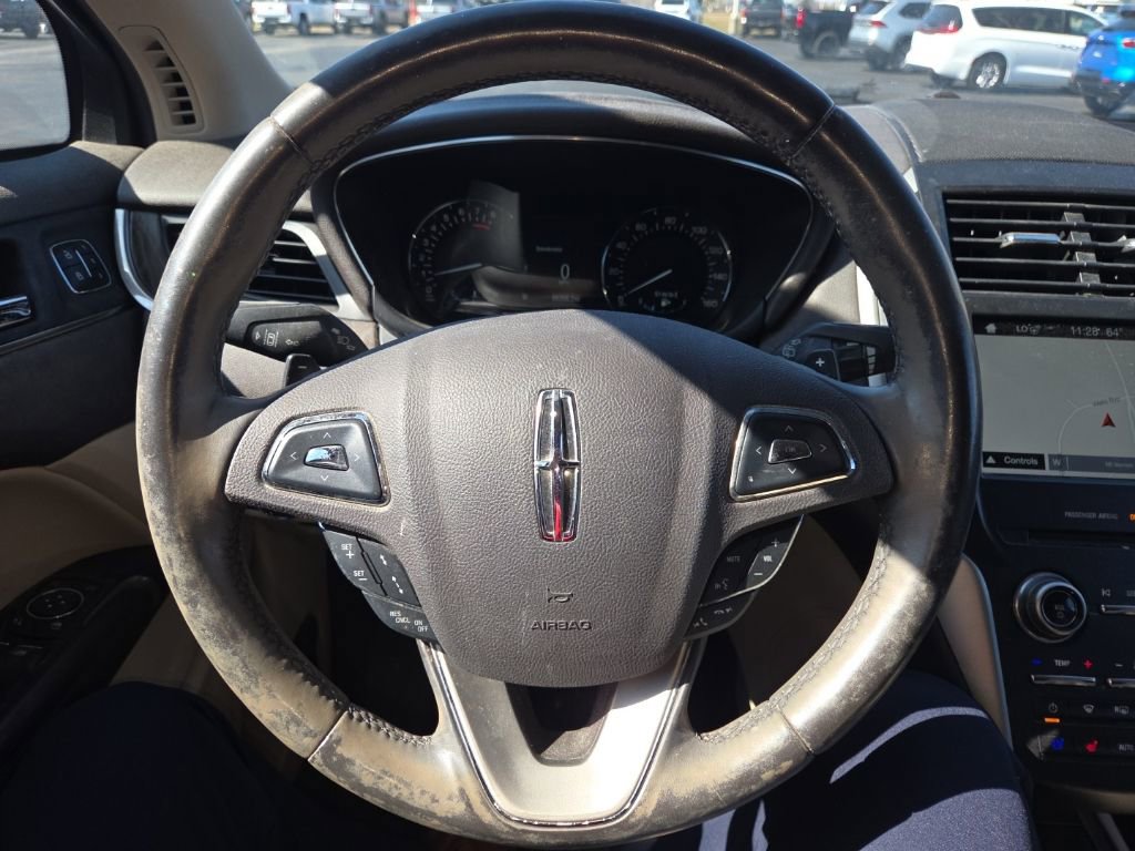 Used 2017 Lincoln MKC Reserve image 6