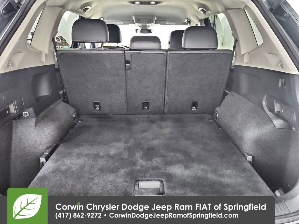 Used 2024 Volkswagen Tiguan Wolfsburg Edition image 23