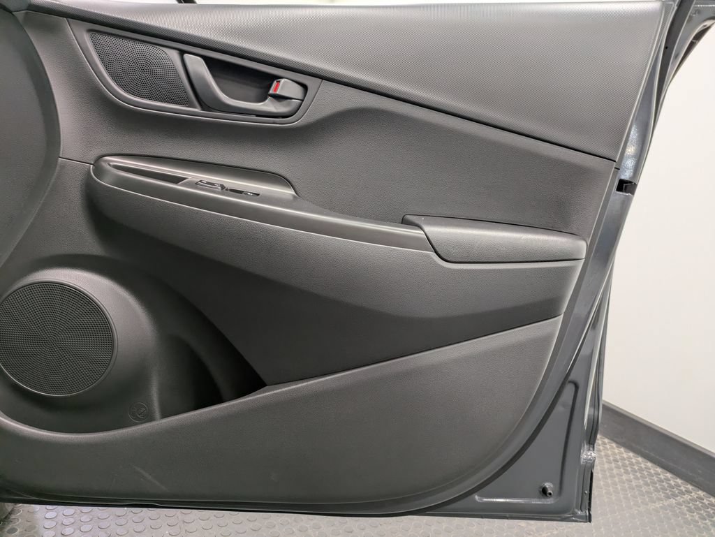 Certified 2023 Hyundai Kona SE AWD/4WD image 27
