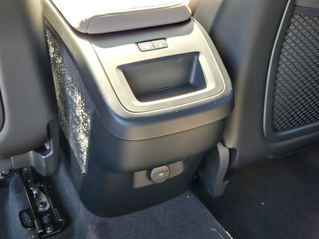 New 2026 Volvo XC60 B5 Plus w/ Protection Package Premier AWD/4WD image 16