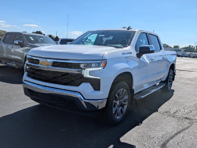 New 2026 Chevrolet Silverado 1500 LT w/ Convenience Package II AWD/4WD image 3