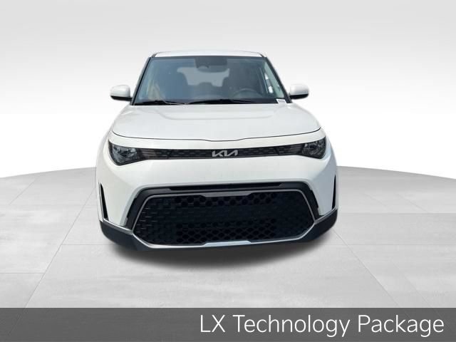 Certified 2024 Kia Soul LX w/ Option Group 015 FWD image 3