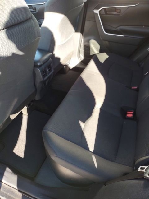 Used 2019 Toyota RAV4 LE image 16