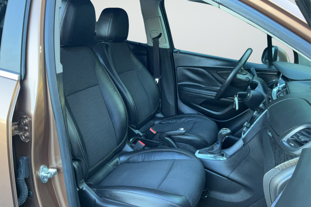 Certified 2016 Buick Encore Convenience FWD image 19