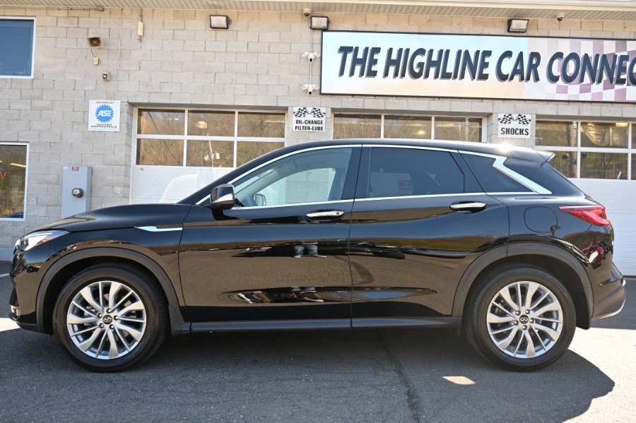 Used 2023 INFINITI QX50 Pure AWD/4WD image 2