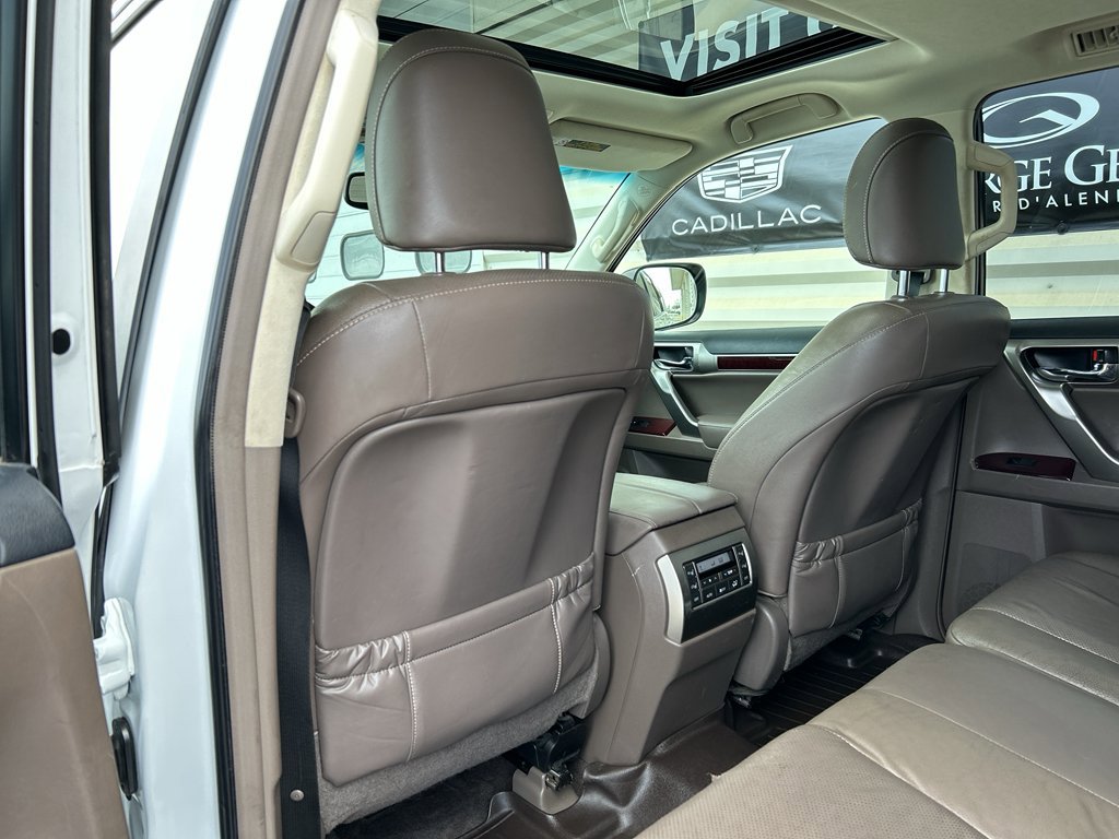 Used 2018 Lexus GX 460 Premium w/ Premium Package AWD/4WD image 13