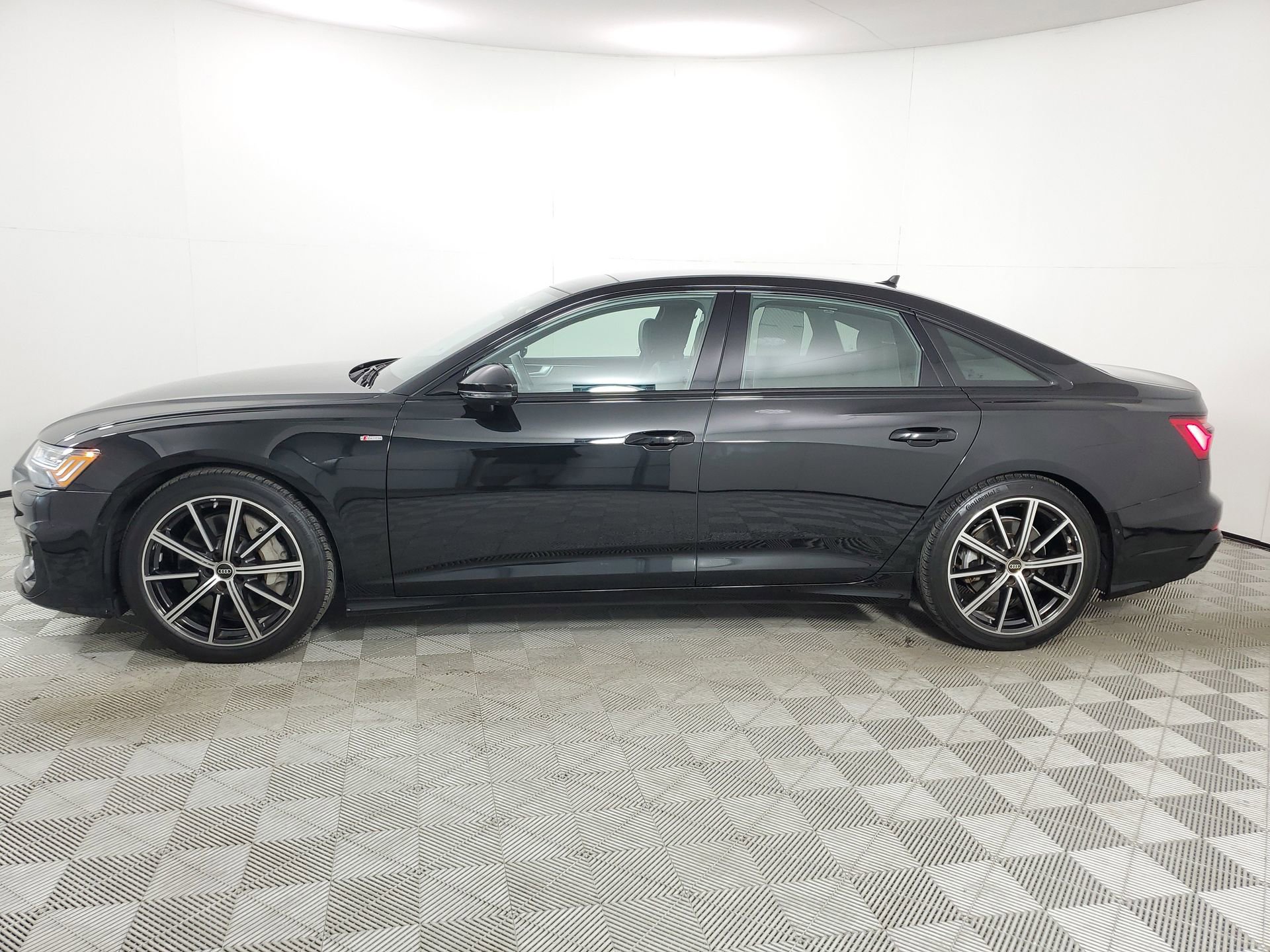 Certified 2024 Audi A6 3.0T Prestige image 6