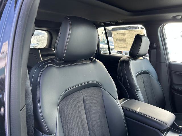 New 2025 Jeep Grand Cherokee Altitude image 23