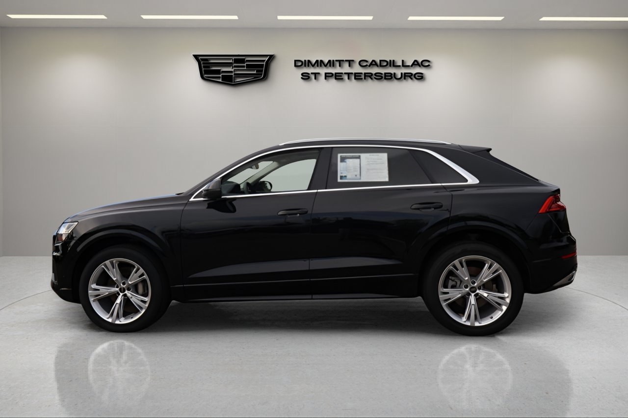 Used 2023 Audi Q8 Premium w/ Convenience Package AWD/4WD image 2