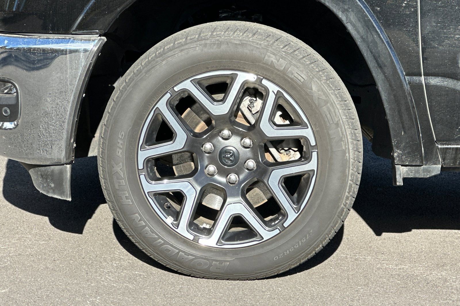 Used 2025 RAM 1500 Laramie image 26