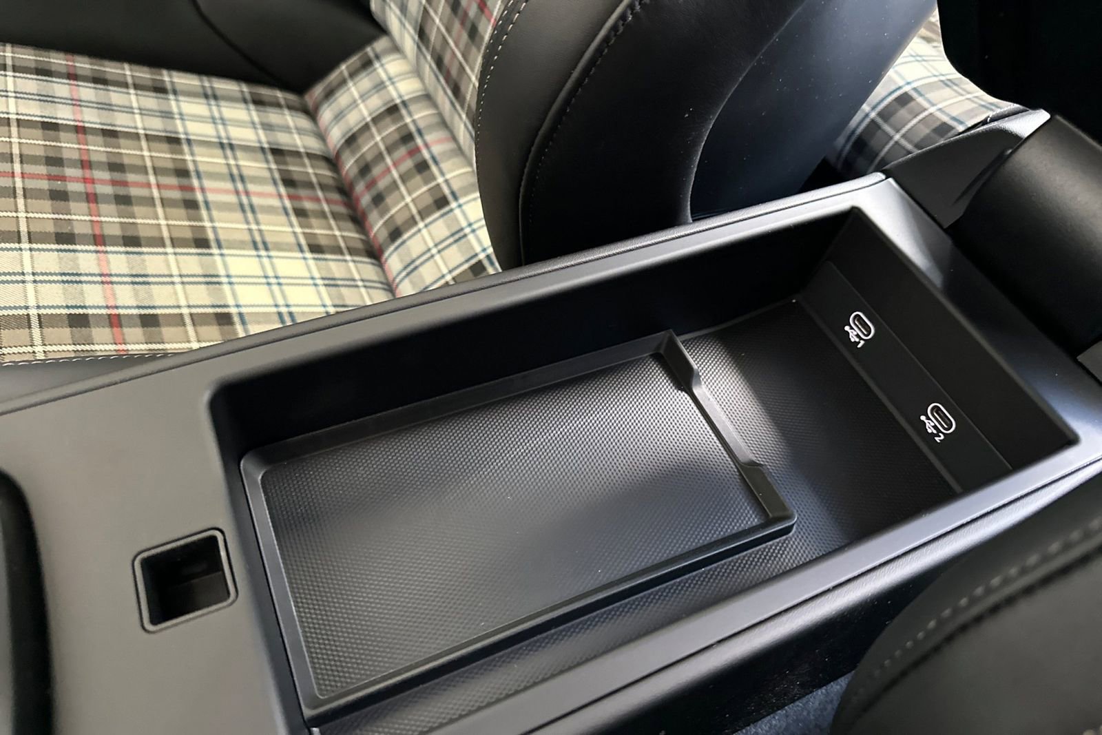 Used 2025 Porsche 911 Turbo image 26