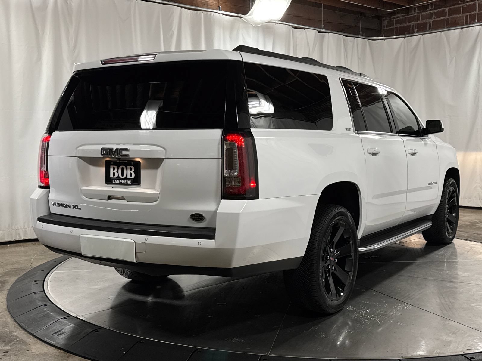 Used 2020 GMC Yukon XL SLT w/ Open Road Package AWD/4WD image 10